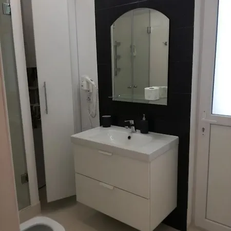 Apartamento Black & White 2 *
