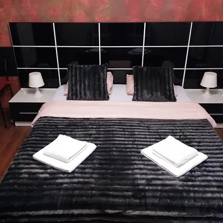 Apartamento Black & White 2 Bucarest